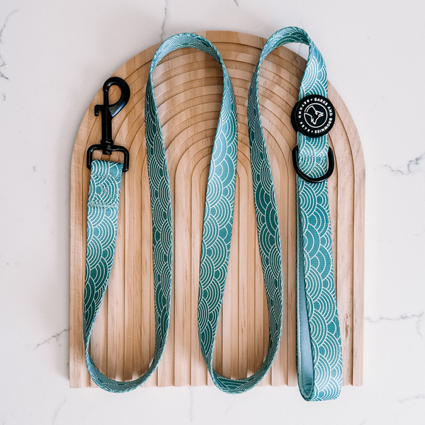 Japanese Waves Dog Leash