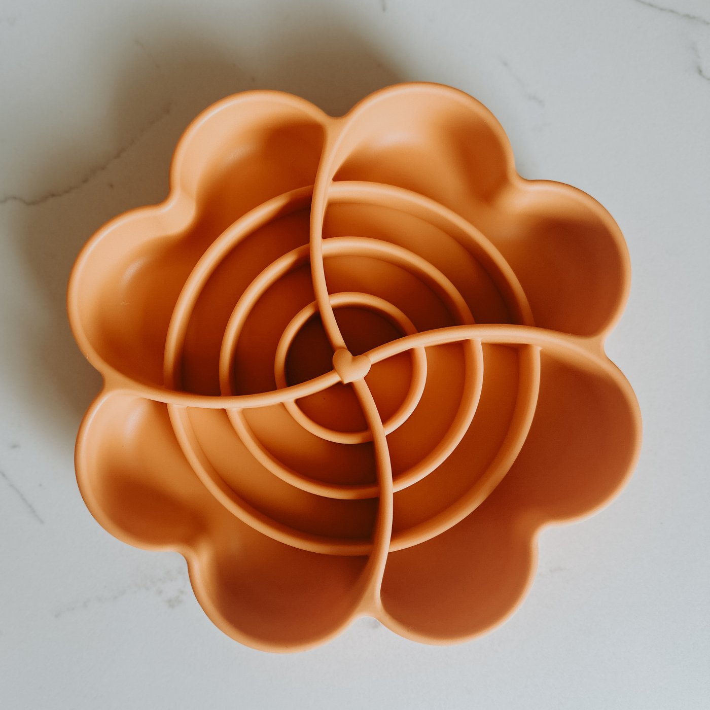 Love Slow Feeder Orange